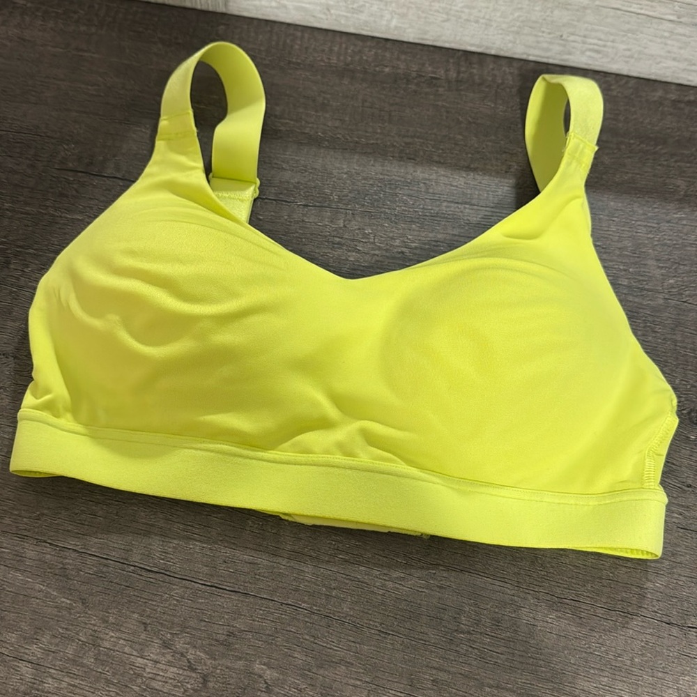 Beautiful Sport Bra Like New